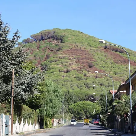 Alfio Tomaselli Отель типа 