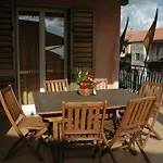 Alfio Tomaselli Couette-café