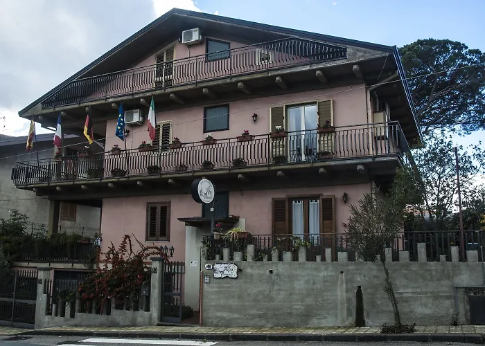 B&B Alfio Tomaselli Bed & Breakfast 3*